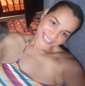 Meet your Posher, Sandra milena